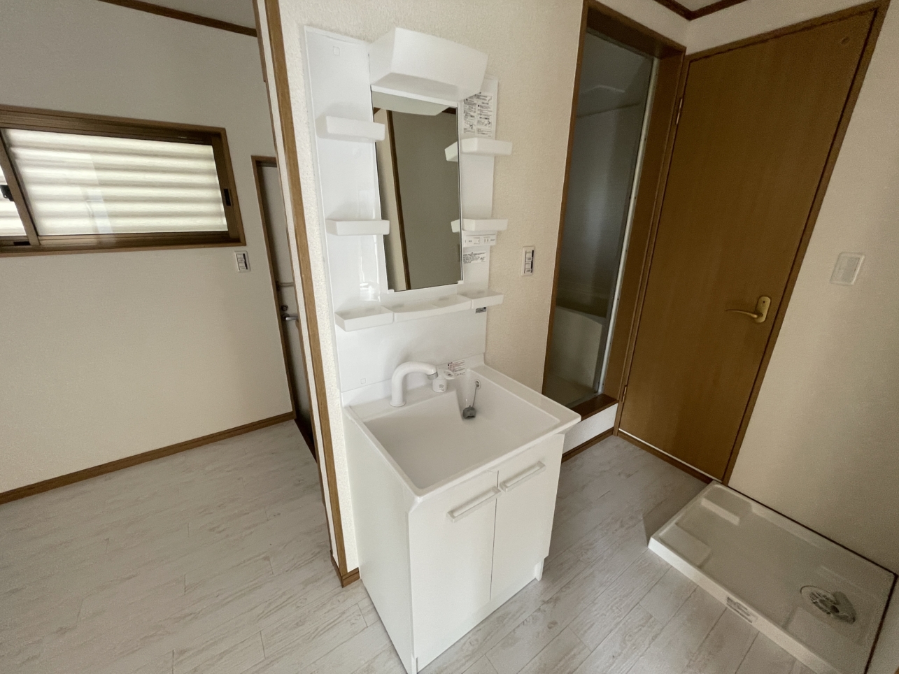 和室が洋室に変更！？大規模改修工事完了☆　【サンジュリアン　101号室】