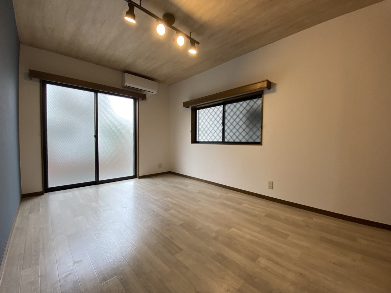 🐾ペット相談OK（猫のみ）赤羽岩淵エリアの快適1R物件・バストイレ別・独立洗面台あり🐾＜ReDEAL志茂＞