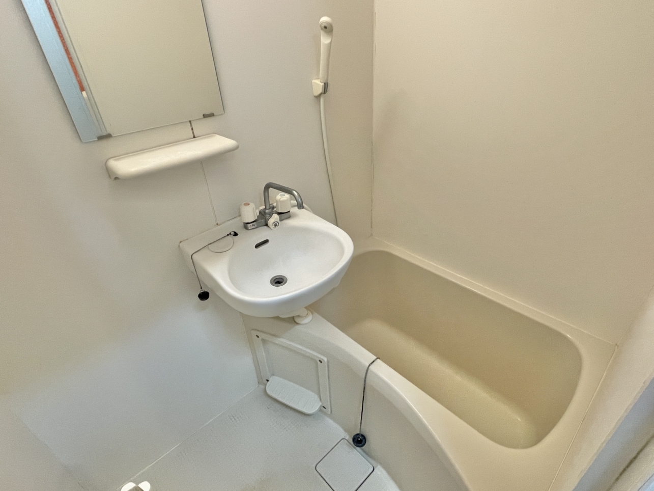 宅配ボックス新規設置！　【コンフォルト国立101号室】