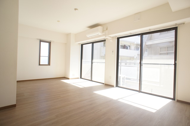 人気のマンションタイプ2LDK☆　リバービュー泉