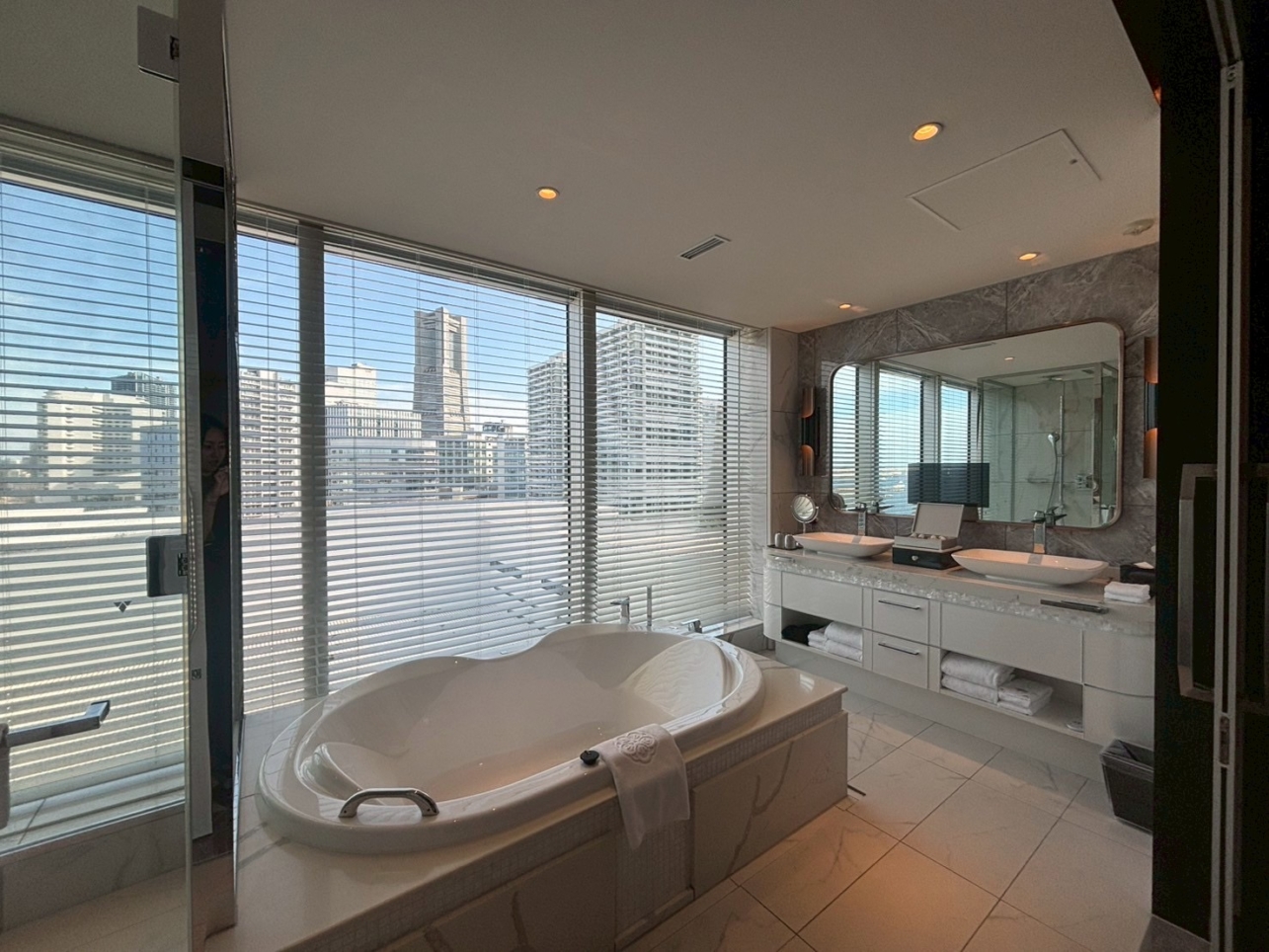 ♦みなとみらいの高級リゾートＨＯＴＥＬ♦　ザ・カハラ・ホテル＆リゾート横浜