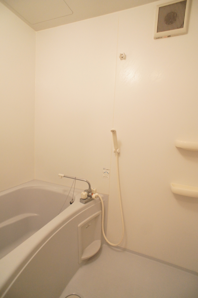 アクシス経堂107号室　経堂徒歩10分！