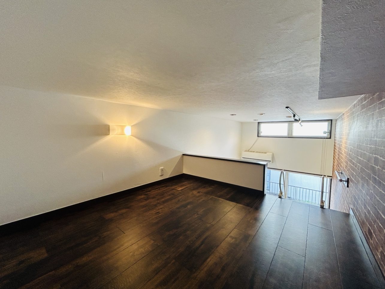 近くにコンビニ　学生にもおすすめ♪【Brooklyn　Gate】京急線　金沢文庫駅