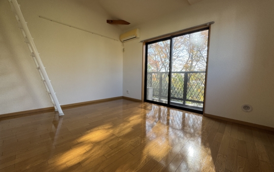 季節を楽しむ、小さなロフトのある暮らし🍂(カトルセゾン)