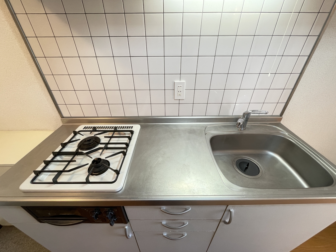 東京都立大や南大沢アウトレットも徒歩で行ける1Kタイプのソレアード☆（南大沢駅徒歩9分）