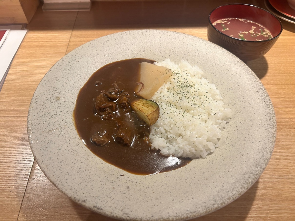 おでん入りカレーが斬新！『 博多おでんと黒毛和牛の店 くろこ』