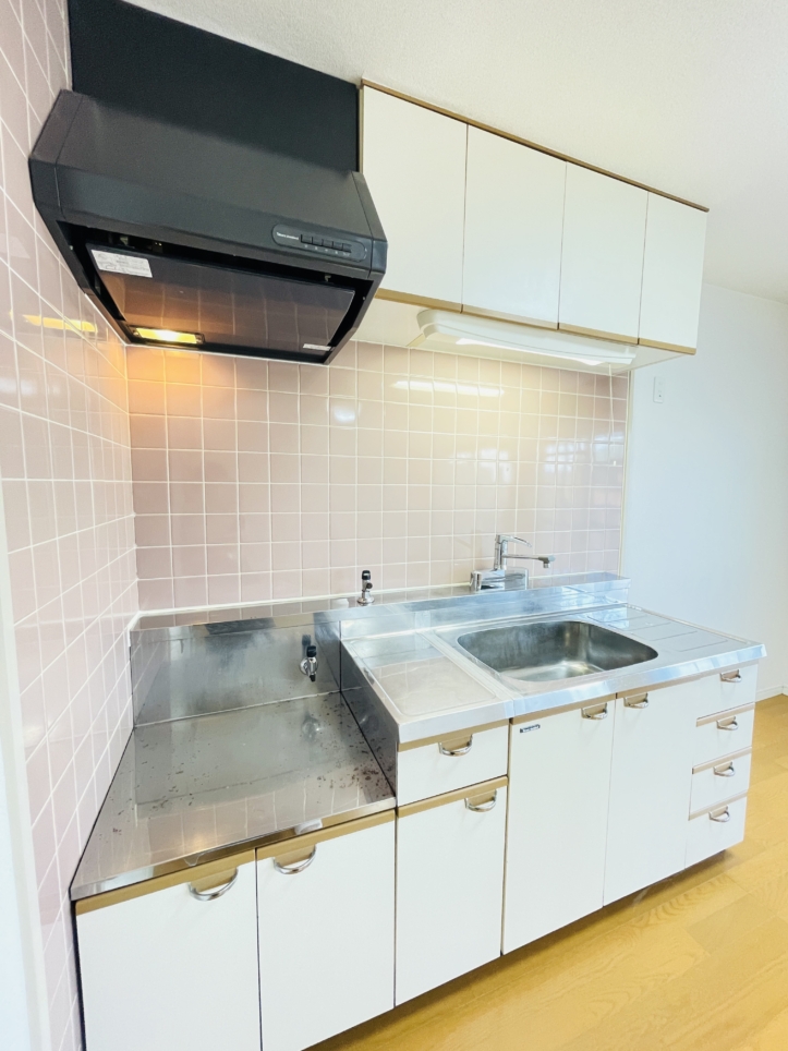 【ヒルクレスト石川】閑静な住宅街にある駐車場完備RC造マンション