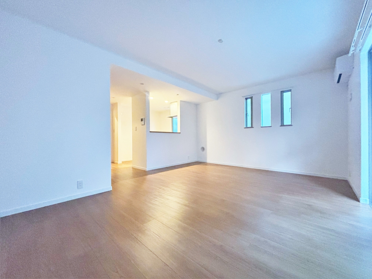 広々リビングの快適テラスハウス！モンタナ１♪