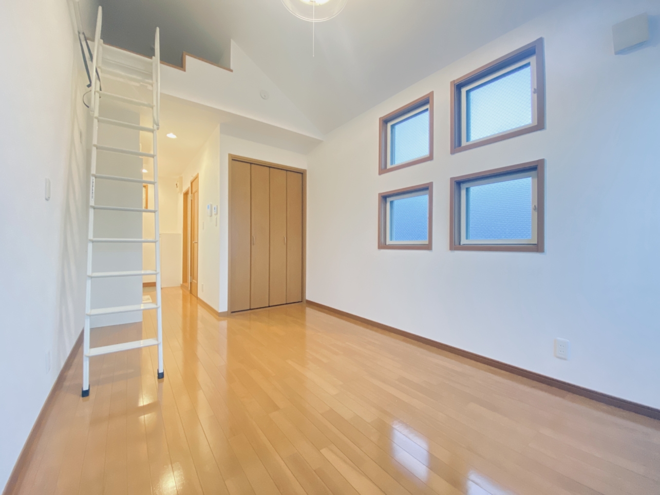 【ドミールファースト】★横浜駅まで一駅★一人暮らしにピッタリのお部屋♪