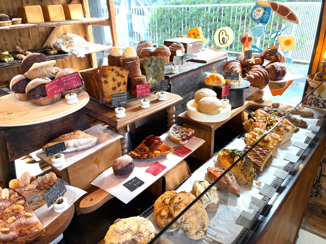 見ても楽しいパン屋さん【étéco bread】