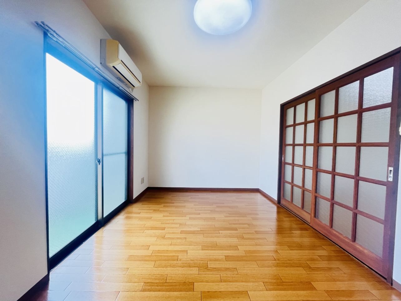 バイク(大型以下)・車(軽のみ)　持参OK　　～タイセイハイツ～