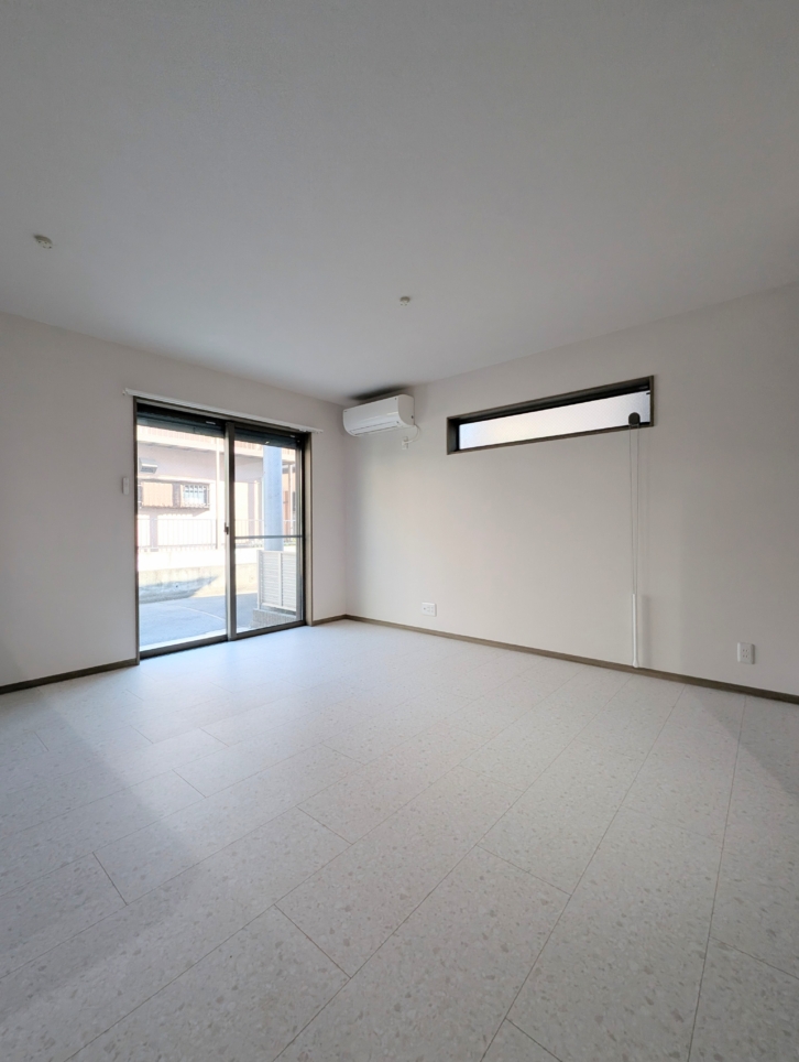 大切な車やバイク、自転車を安全に保管できます🚘　ガレージハウス鶴見C棟（鶴見区）