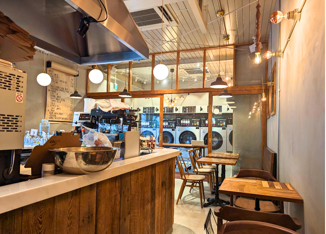 駅前で本格窯焼き！It’s a PIZZA♪