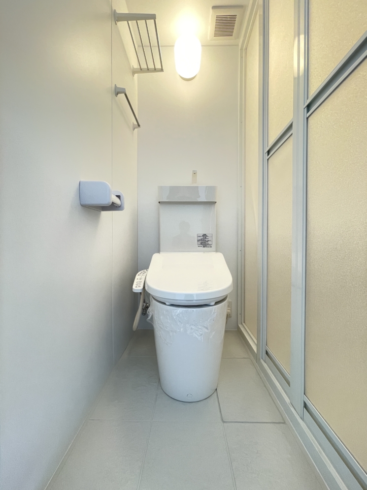 シャワールーム・トイレ新設！室内洗濯機置き場に生まれ変わった☆　サンレイクマンション