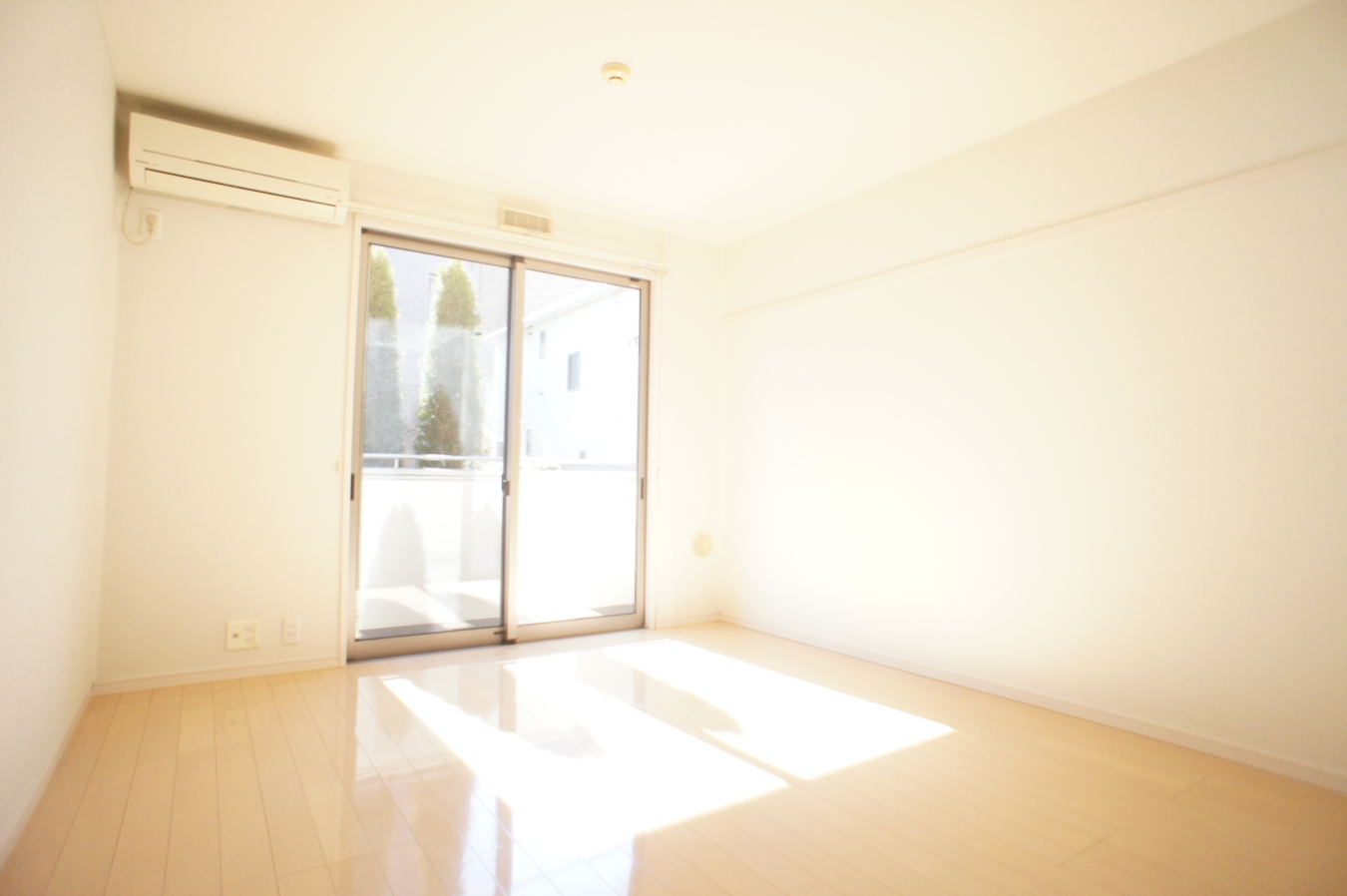 足元ぬくぬく＝嬉しい（ヴェルジネ砧）