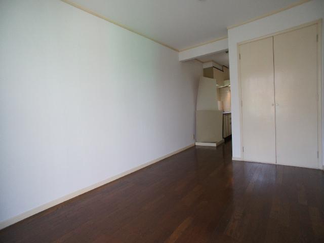 東京農大まで徒歩３分！【ゼフィールカリタ1-C】