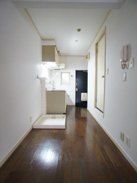 東京農大まで徒歩３分！【ゼフィールカリタ1-C】