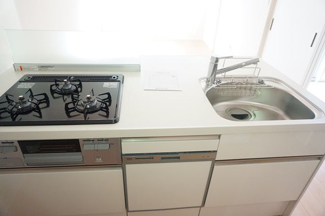 ☆築浅3LDK☆ホワイト イン ブラック