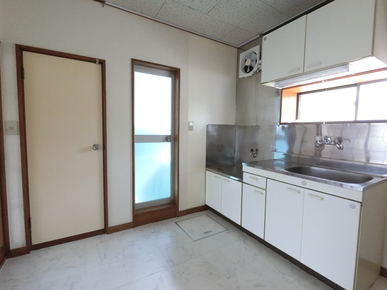 角部屋1K！駅チカ物件！【ライヴ豪徳寺103号室】