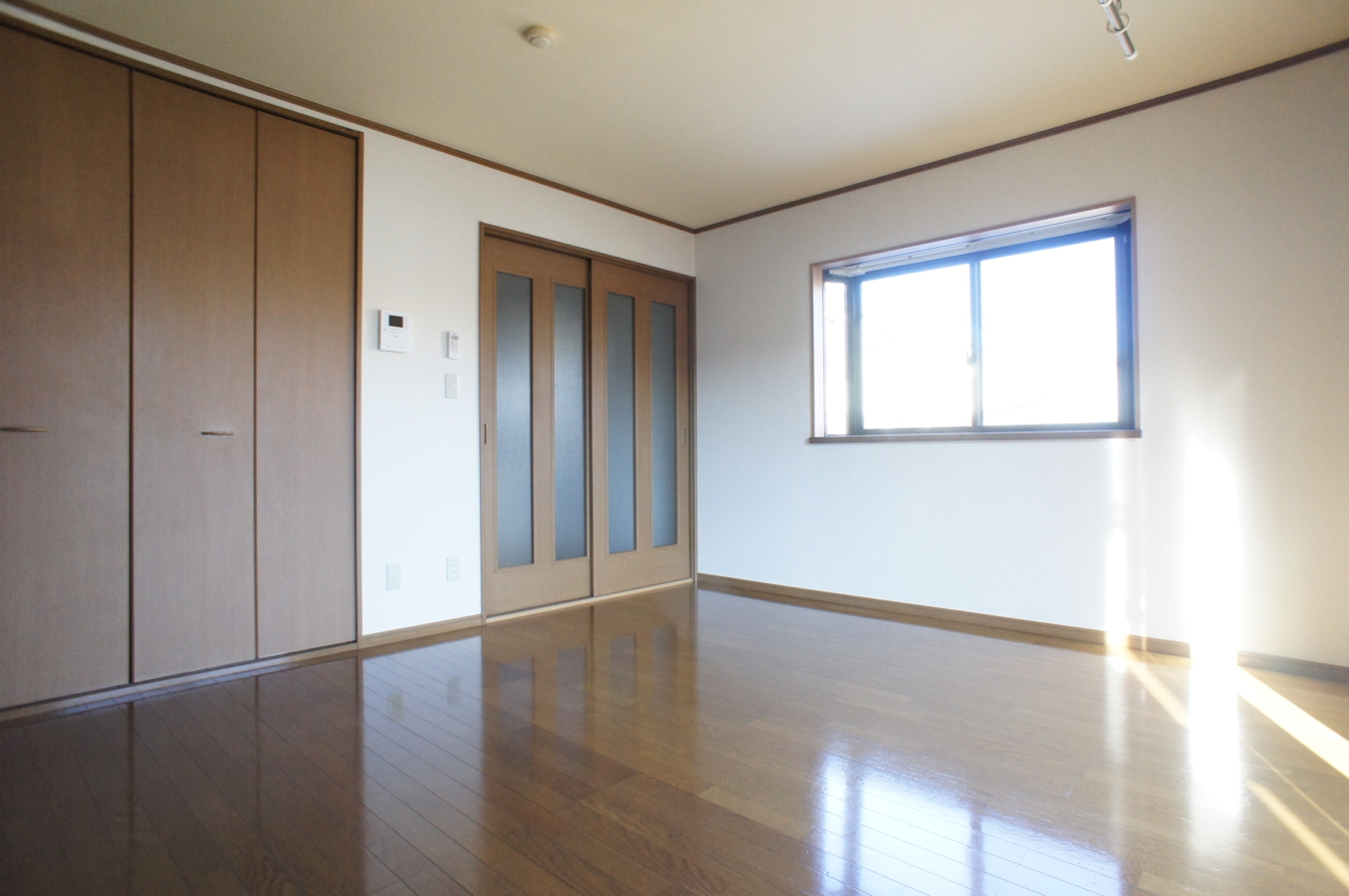 居室９帖の快適空間【セブンナルミ】