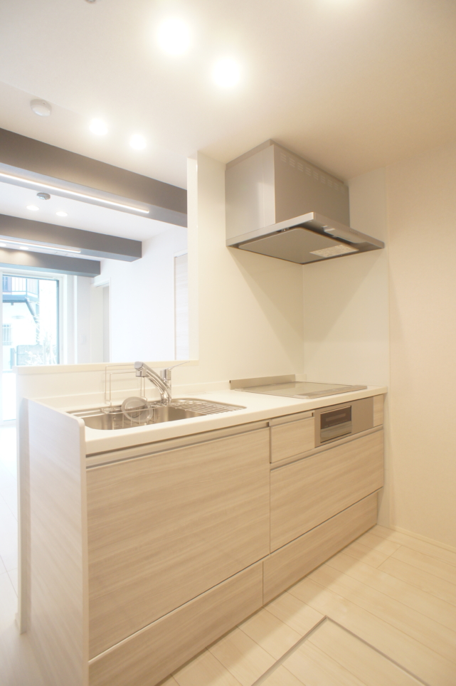 人気のシャーメゾン！設備充実♪【メゾンりあ】