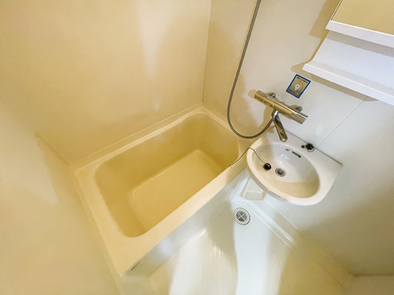 リノベーションした2Kのお部屋！！☆(サングリーン小林 306)