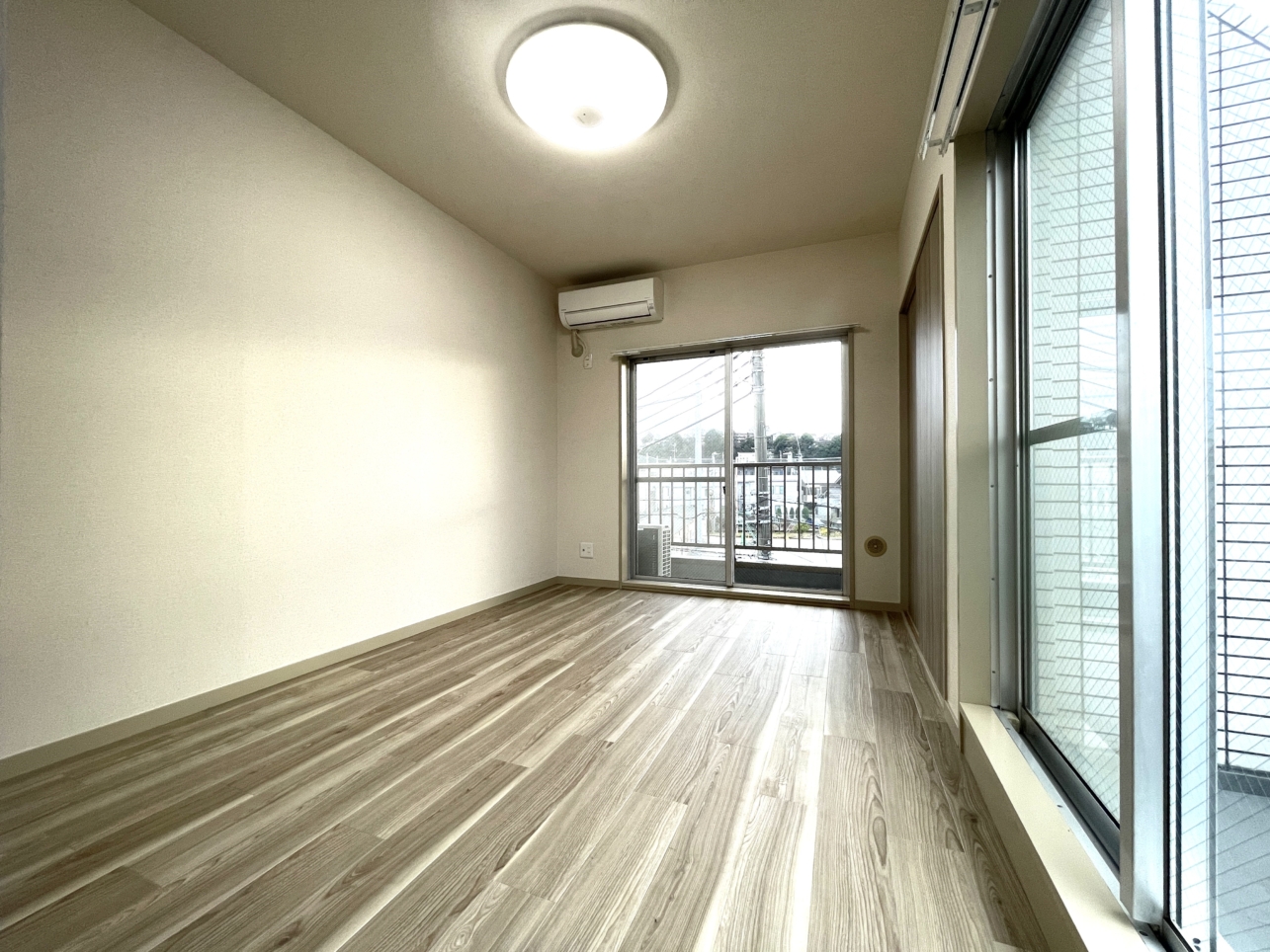 リノベーションした2Kのお部屋！！☆(サングリーン小林 306)