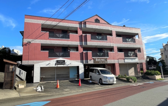 駅徒歩8分で暮らしやすい立地！サンハイム柿生♪