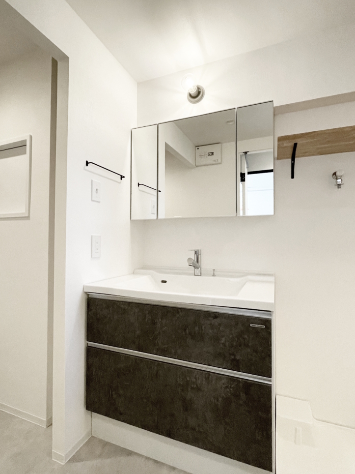 高級感溢れる1LDKがこの賃料で…！(府中西原住宅)