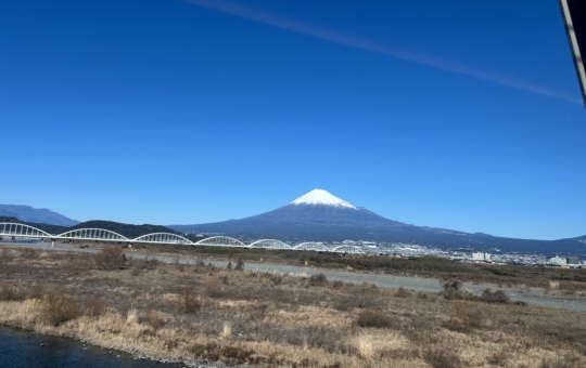 新年あけましておめでとうございます。