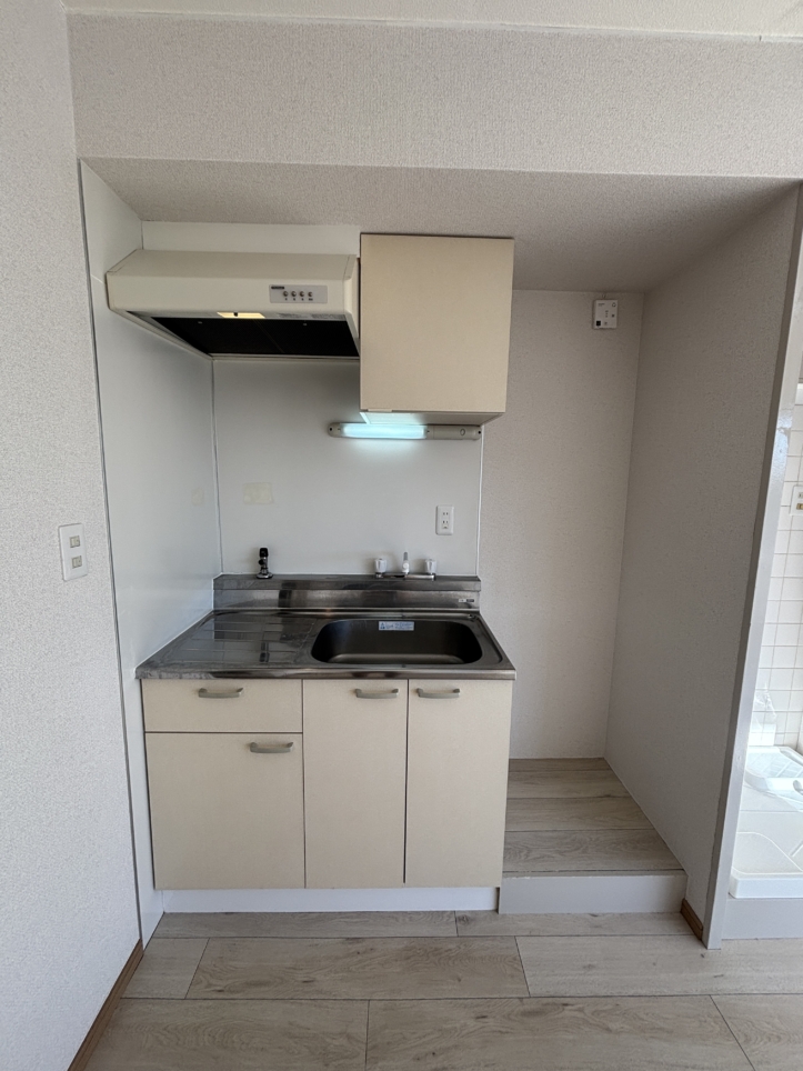 ２面採光で明るい最上階♪【アーバンコート雪谷　402】