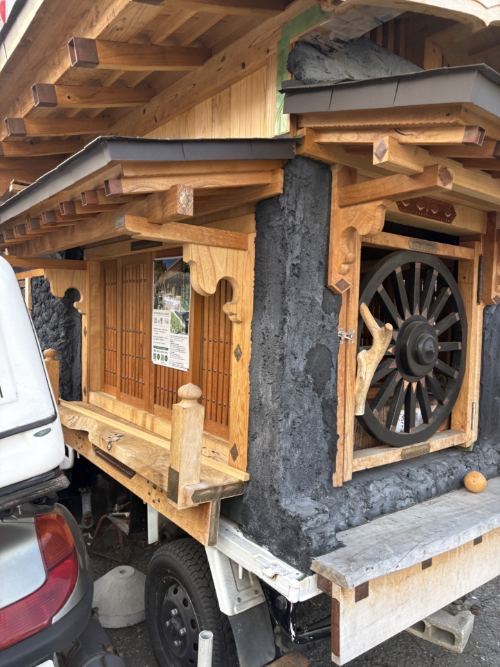 お祭りのような店構えの「幸兵衛」居酒屋さん☆