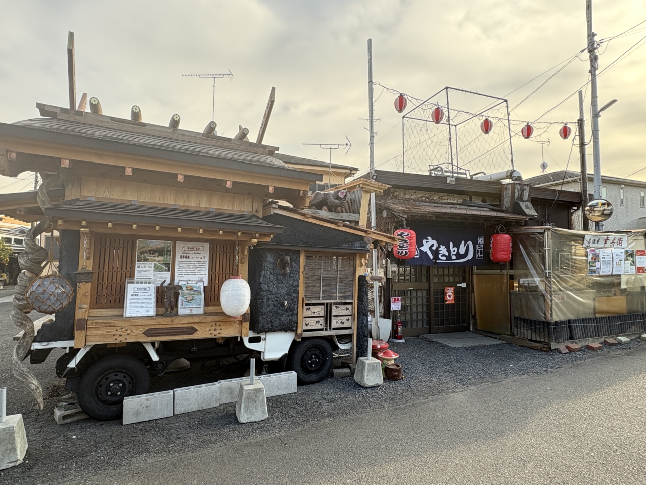 お祭りのような店構えの「幸兵衛」居酒屋さん☆