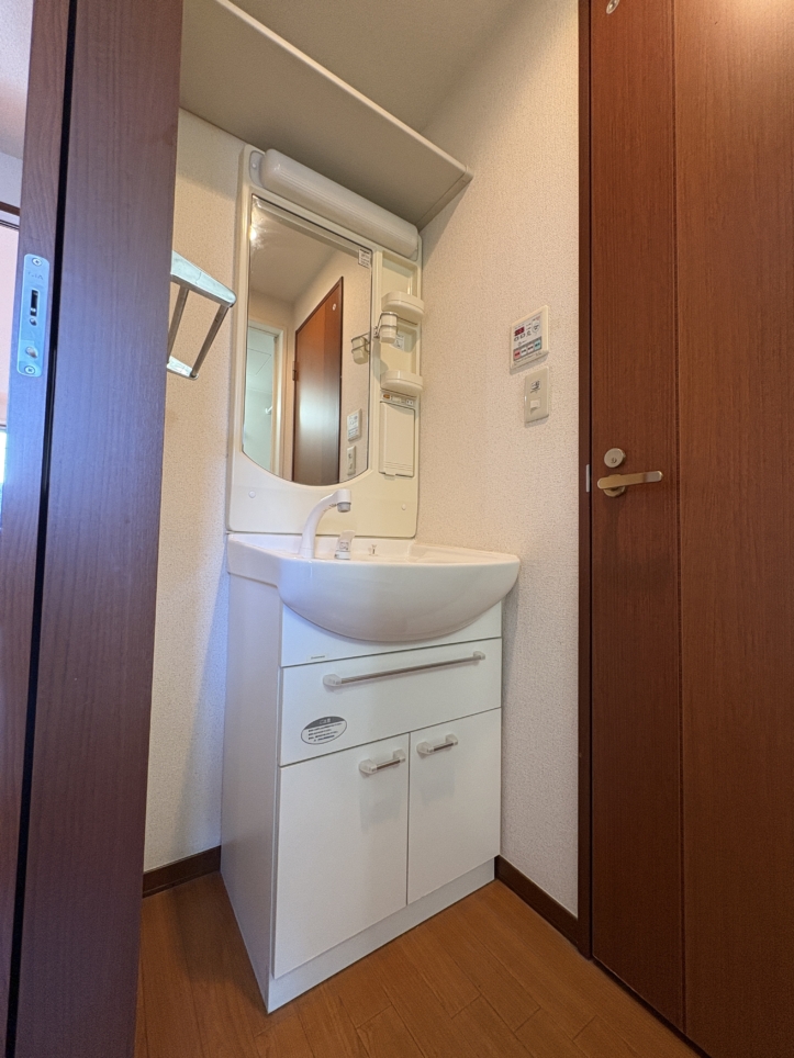 3駅利用可♪クレールメゾン205号室