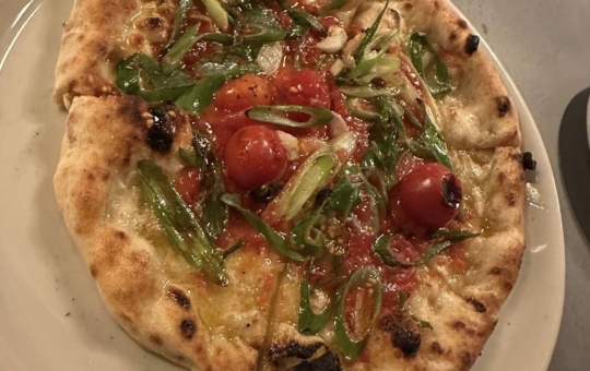 ☆知る人ぞ知る隠れ家的、ピザ屋さん☆【SAM　woodfired】