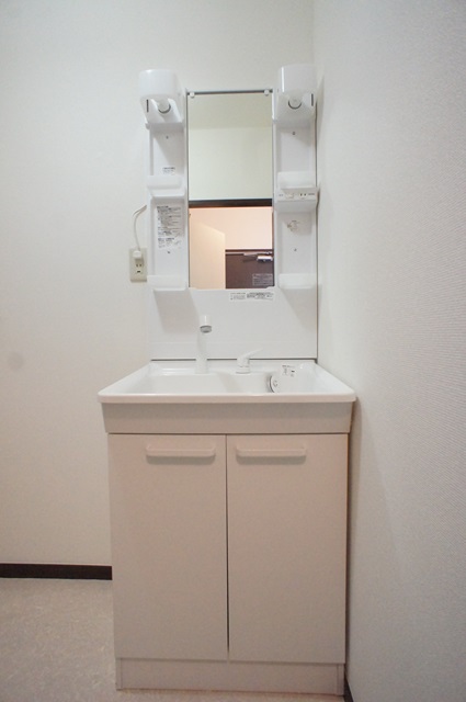 ネット使用料無料の2DK☆(クレセントマンション太田 201)