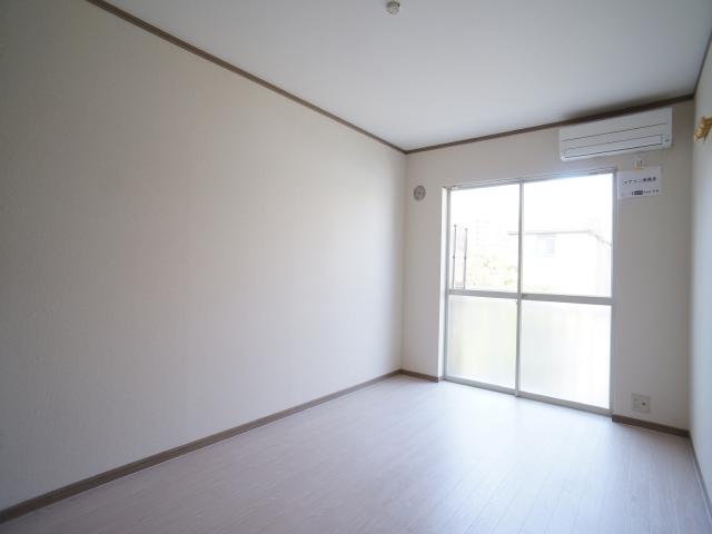 駅徒歩5分の好立地★学生にも社会人にもおすすめ【サクセス南大沢】(南大沢駅）