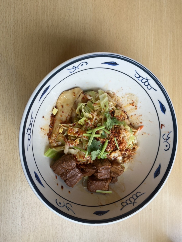 ☆駅チカ本格中華☆【西安ビャンビャン麺】