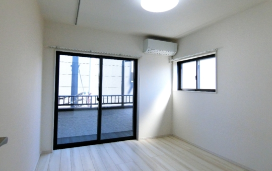 JR根岸線北浦和駅17分☆独立洗面台つき単身物件♪