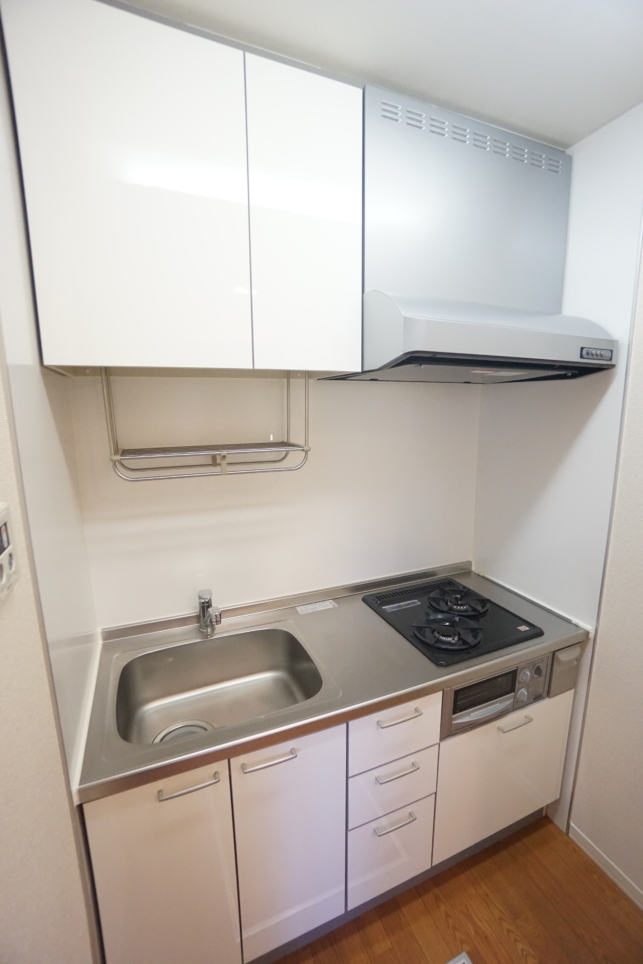 都心へのアクセス良好な築浅物件！☆タウンコート初台101