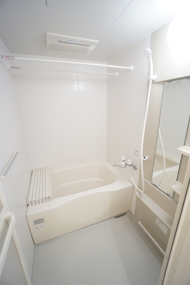 都心へのアクセス良好な築浅物件！☆タウンコート初台101