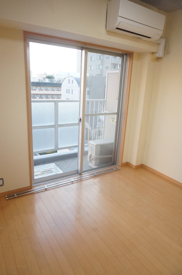 【駅近×落ち着いた住環境】3駅・2沿線以上利用可能！都心アクセス良好な1Kマンション＜コート牛込柳町＞