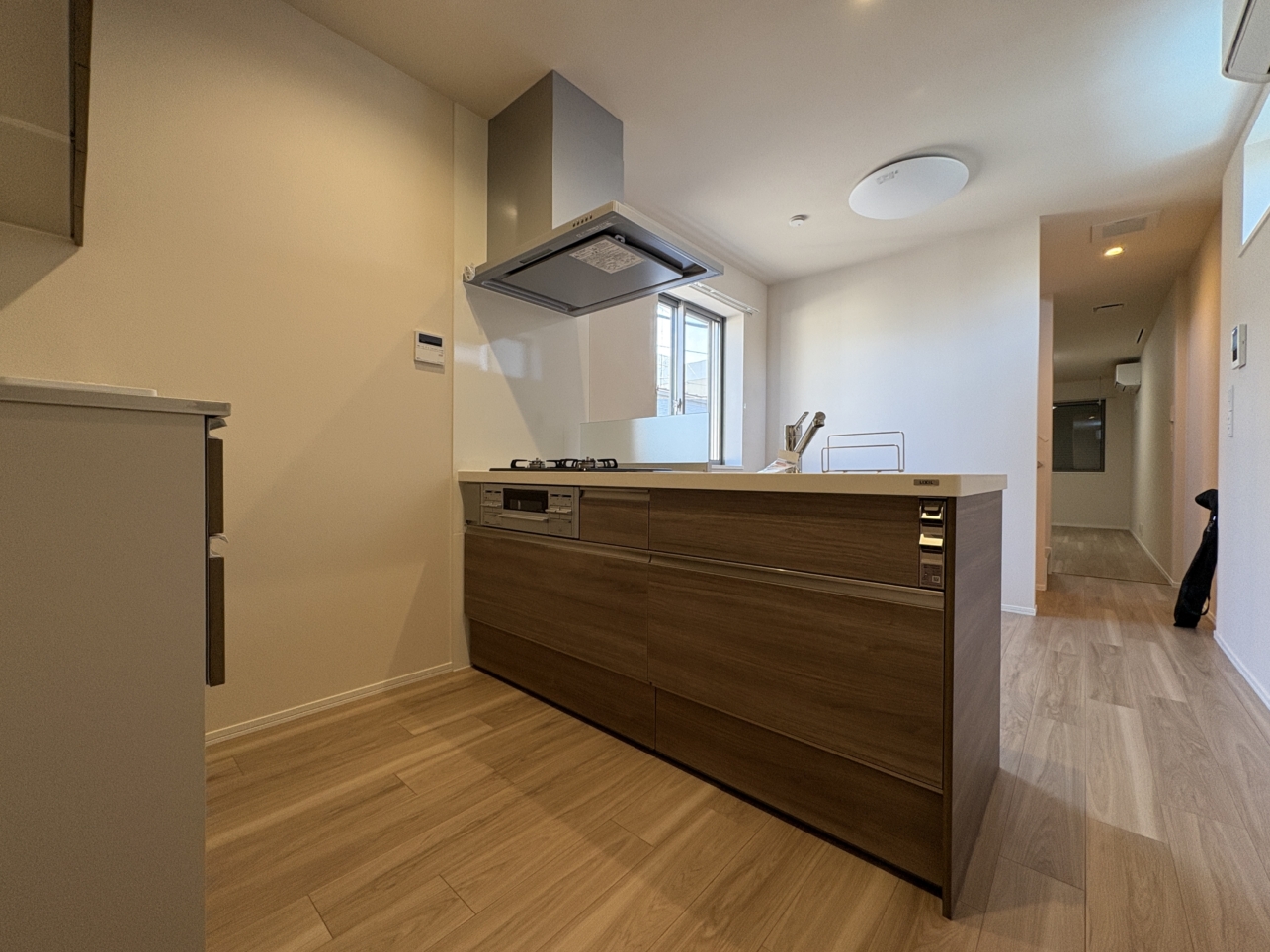 新築一戸建てレイソル101号室♪