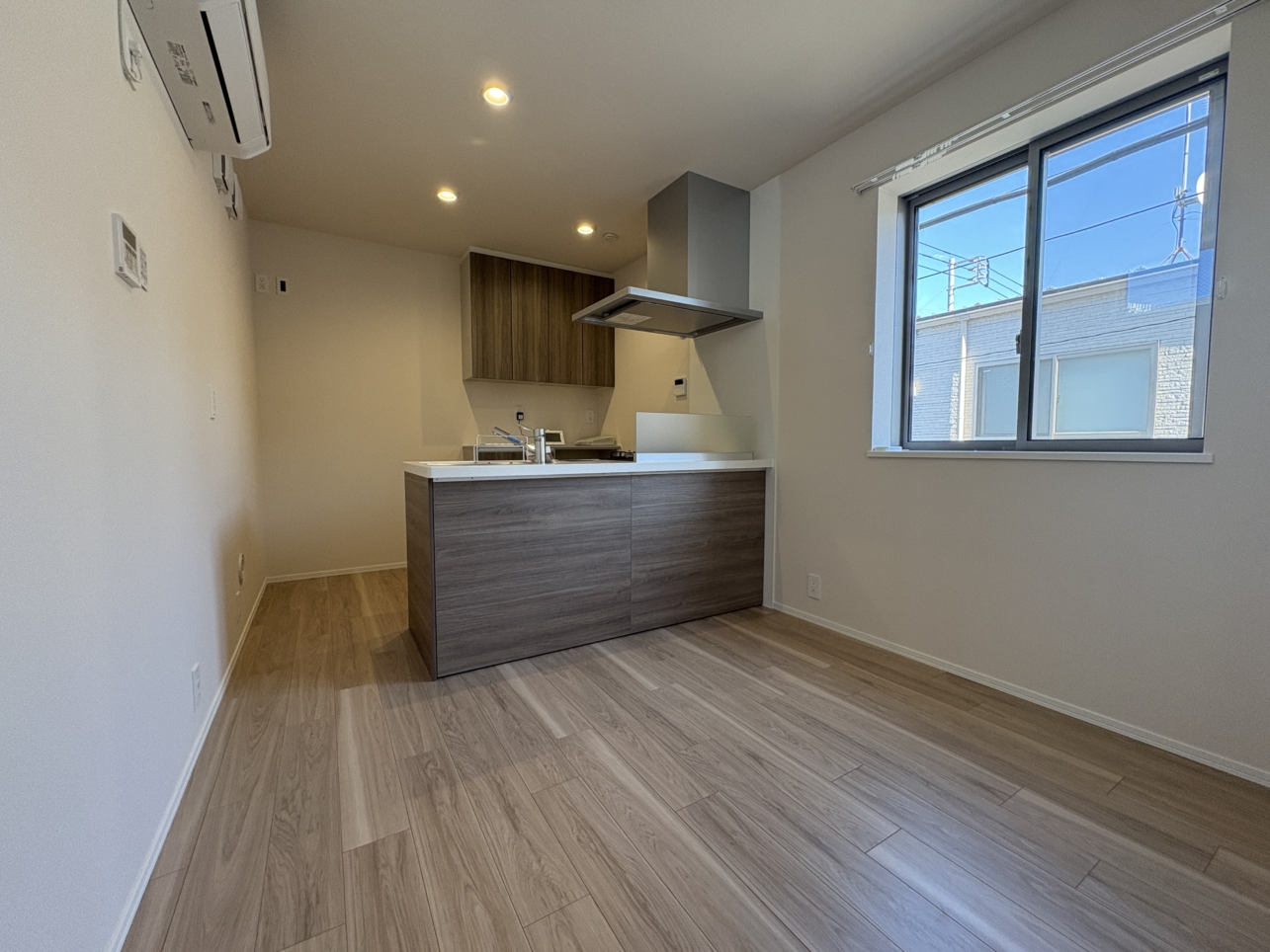 新築一戸建てレイソル101号室♪