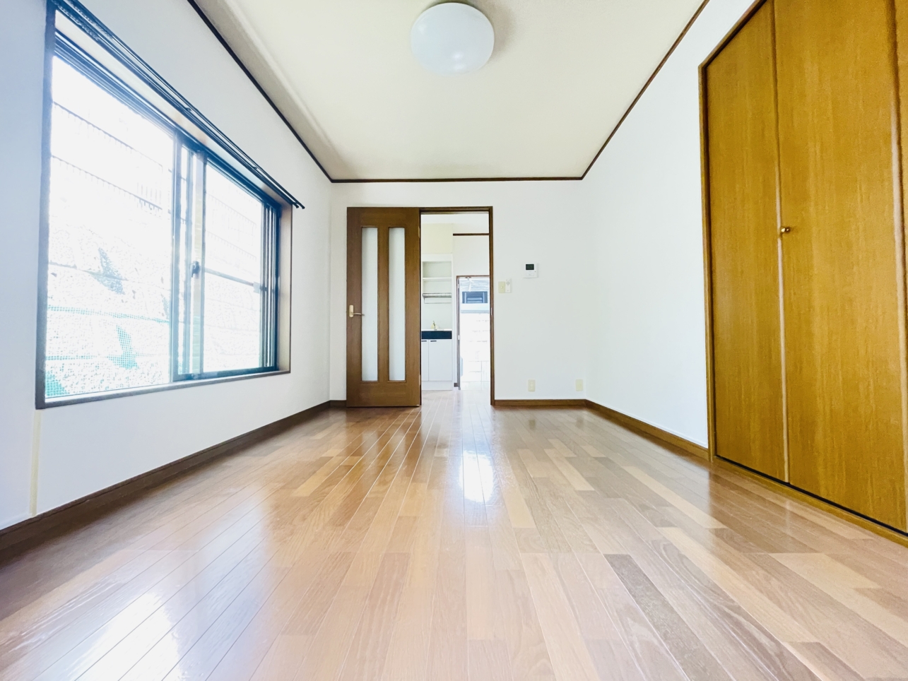 ネット無料で在宅も快適なシングル向け1K【ブルフサイド】JR根岸線　根岸駅徒歩19分