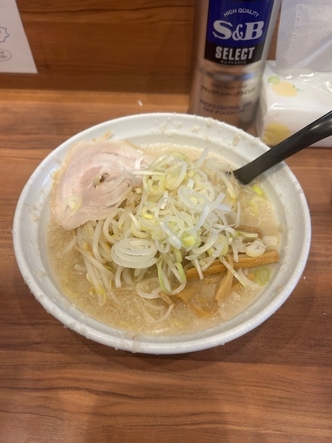 ◆背脂好き必見！池袋「なりたけラーメン」で味わう究極のこってり一杯◆