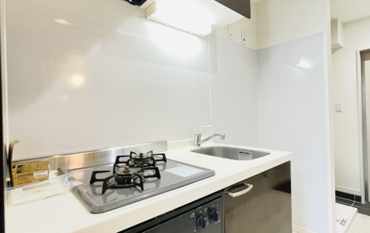 駅徒歩7分の便利な立地にあるシングル向け物件【ソリッド磯子壱番館】JR根岸線磯子駅徒歩7分