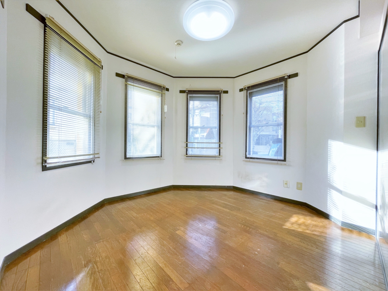 都市ガス＆ネット無料で家計も安心！オンケルスハイムⅢ♪