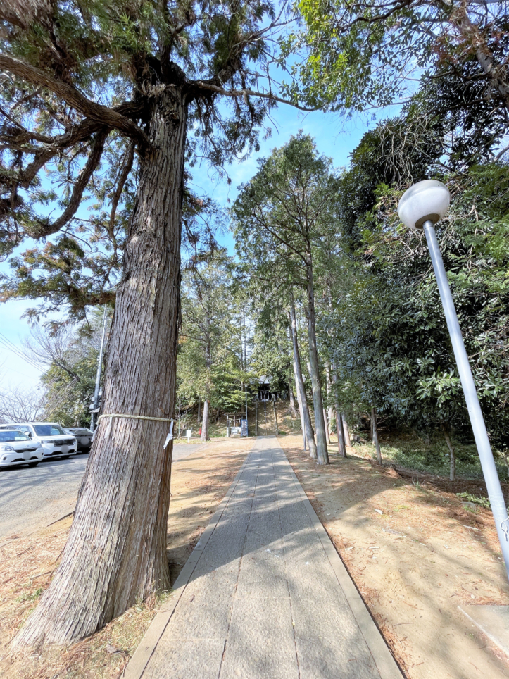 良縁を結ぶパワースポット！白鳥神社が寄り添う栗平の日常♪