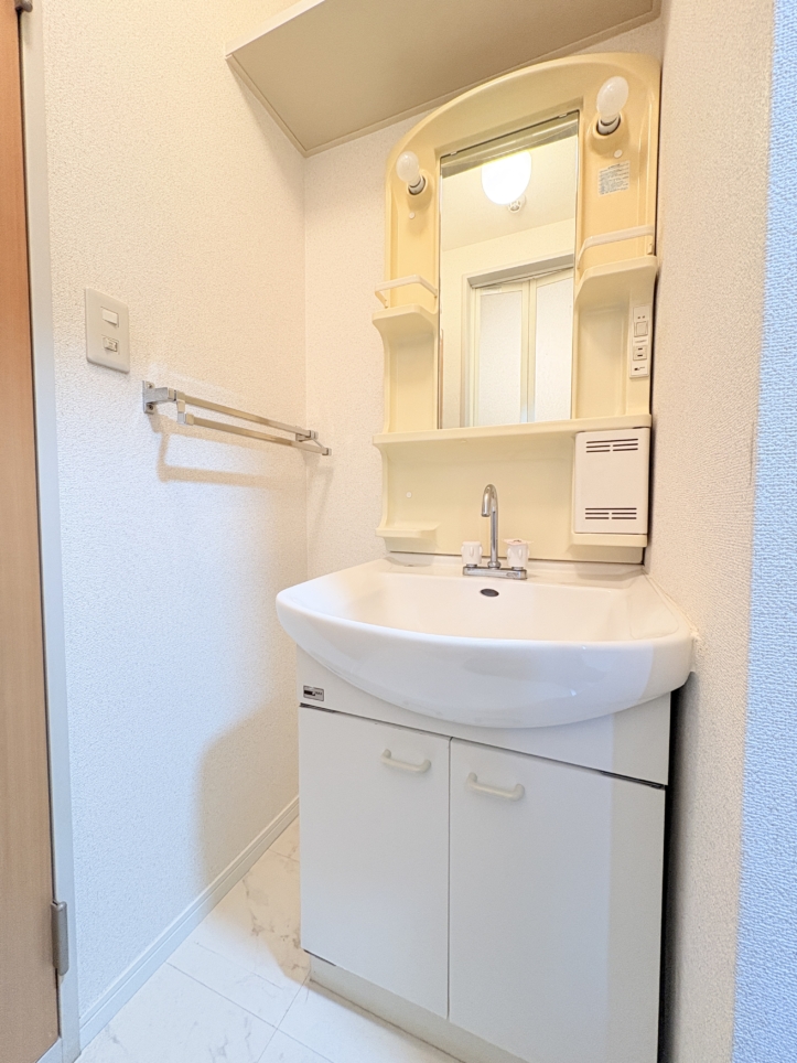 都立大学まで徒歩圏内！積水ハウス施工の「シャルマンB」1Kタイプ☆